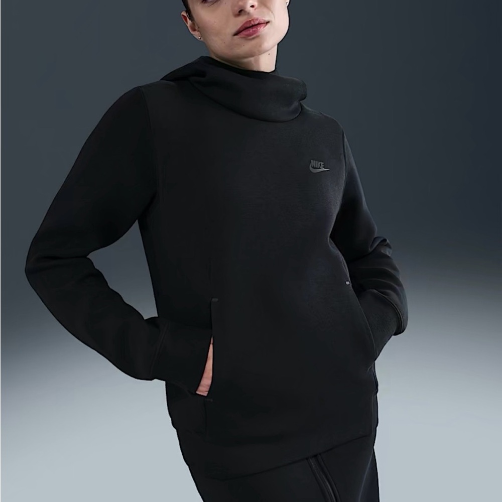 Nike Women’s Hoodie
